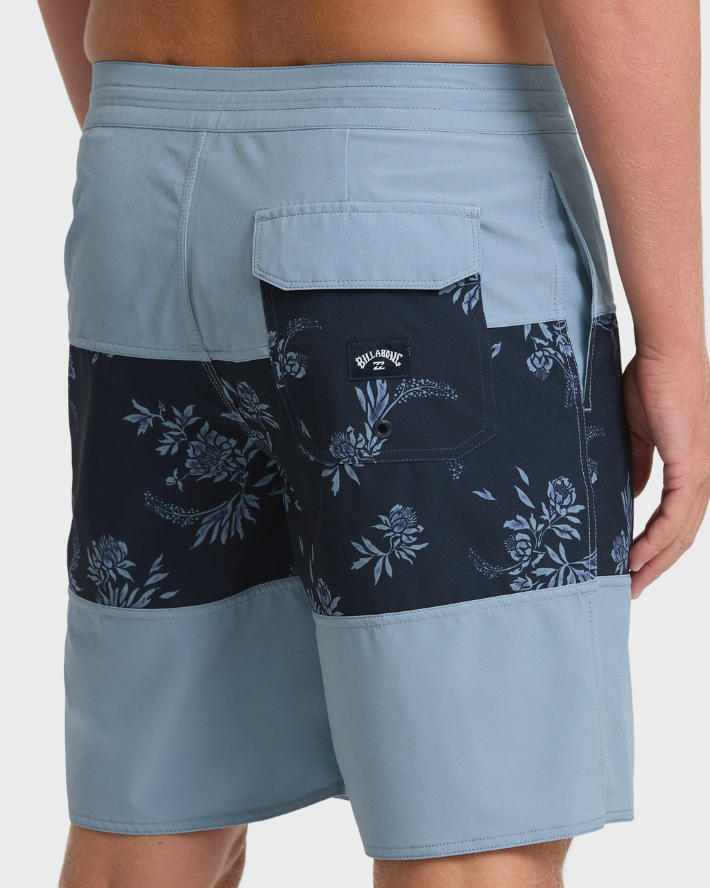 Tribong Lo Tide 18 Boardshorts - True Navy